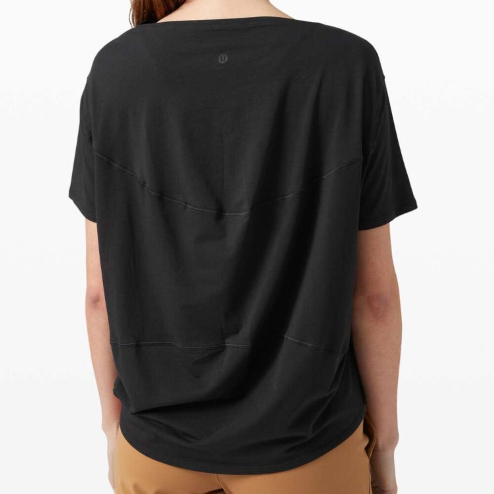 Women Lululemon Back In Action Short Sleeve Relaxed Fit Black Size 12 Athleisure